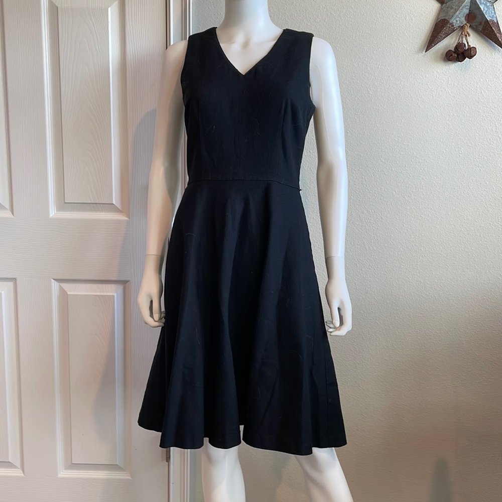 White House Black Market v neck sleeveless black dress